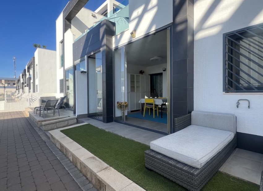 Resale - Apartment - Orihuela - La Zenia