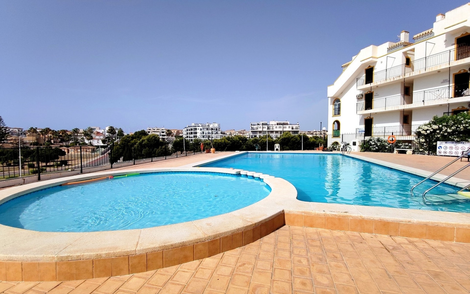 Resale - Apartment - Orihuela - La Zenia