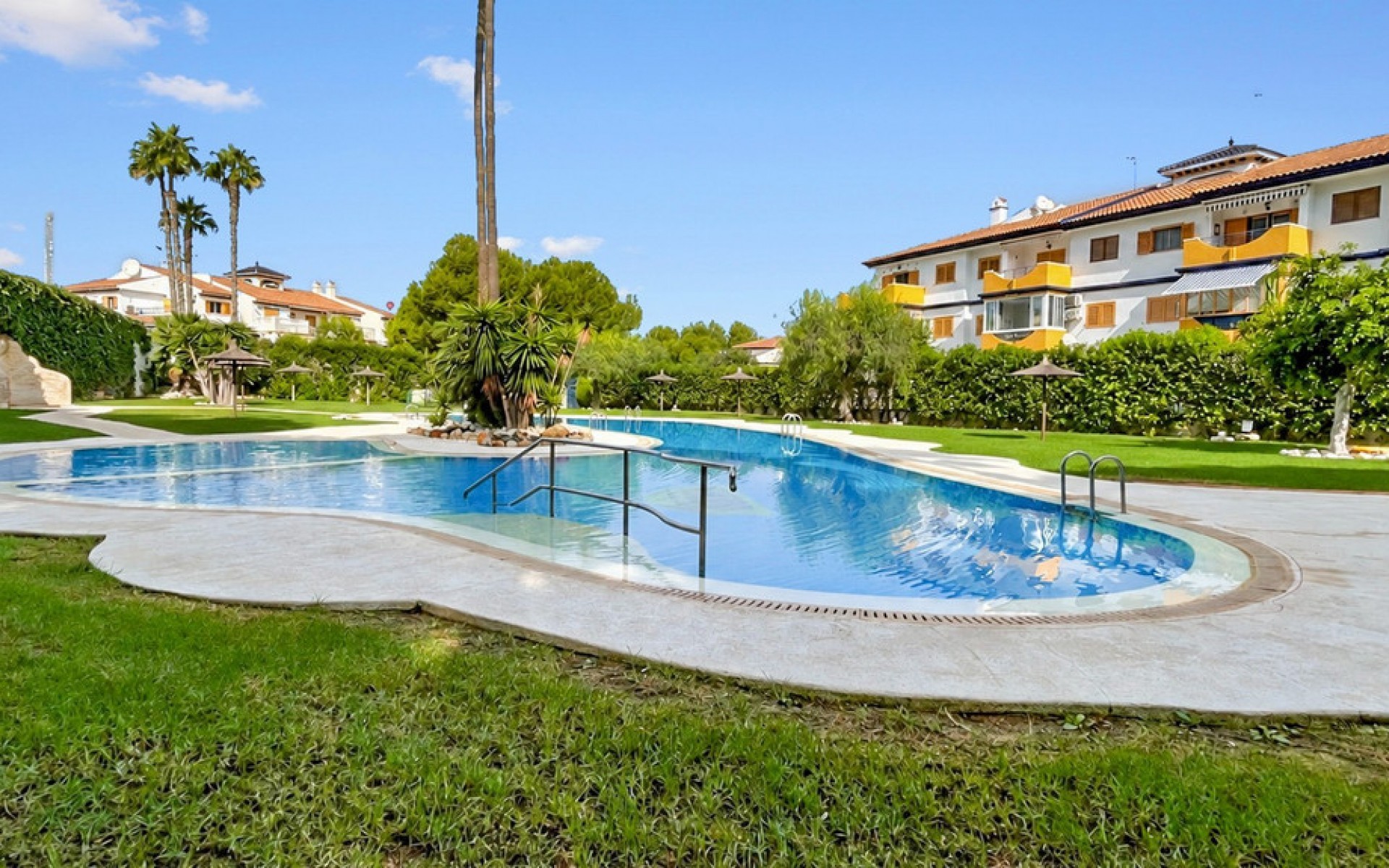 Resale - Apartment - Orihuela - Mil Palmeras