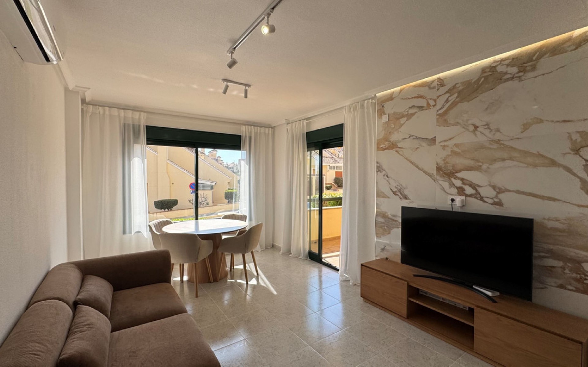 Resale - Apartment - Orihuela - Villamartin