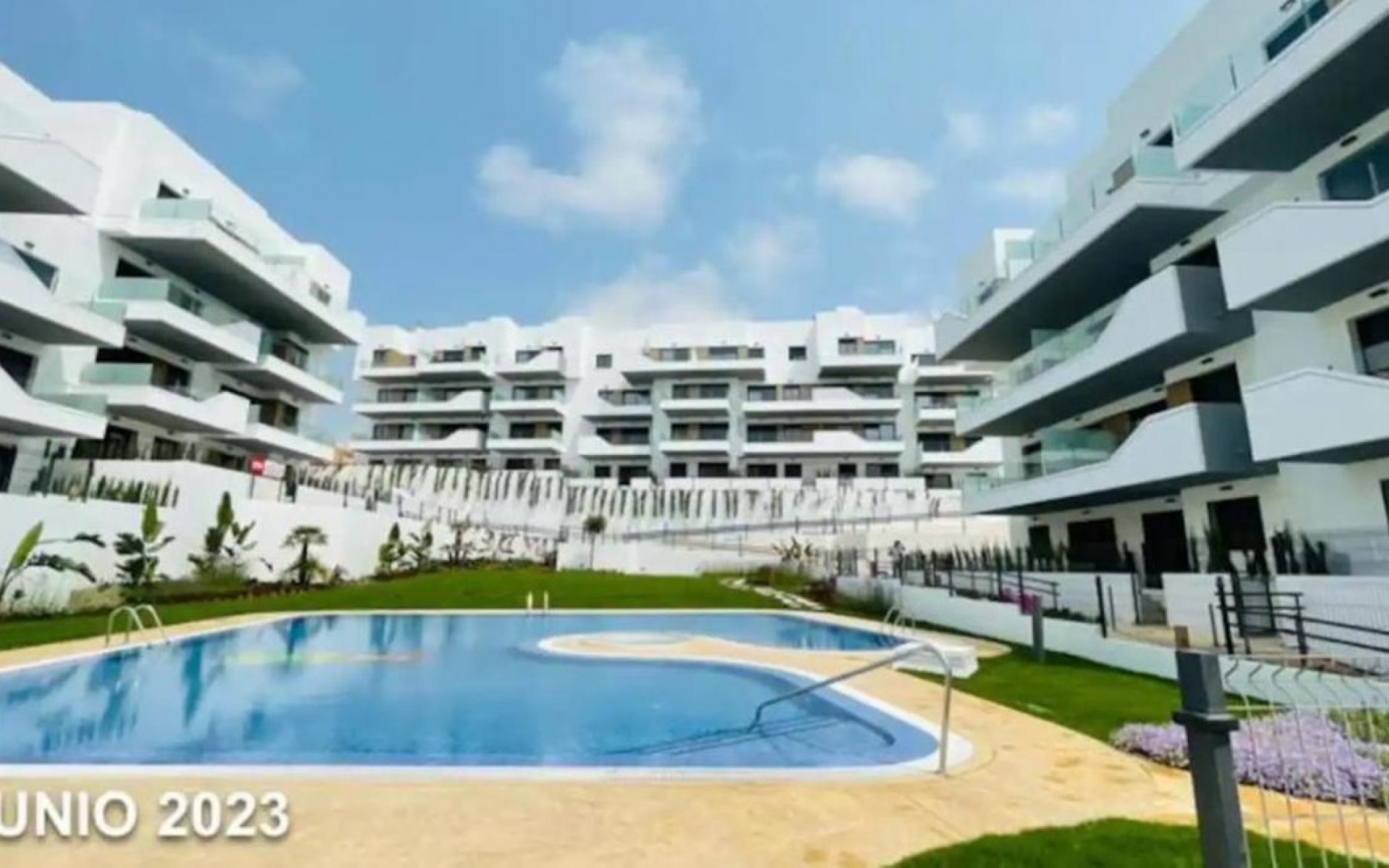 Resale - Apartment - Orihuela - Villamartin