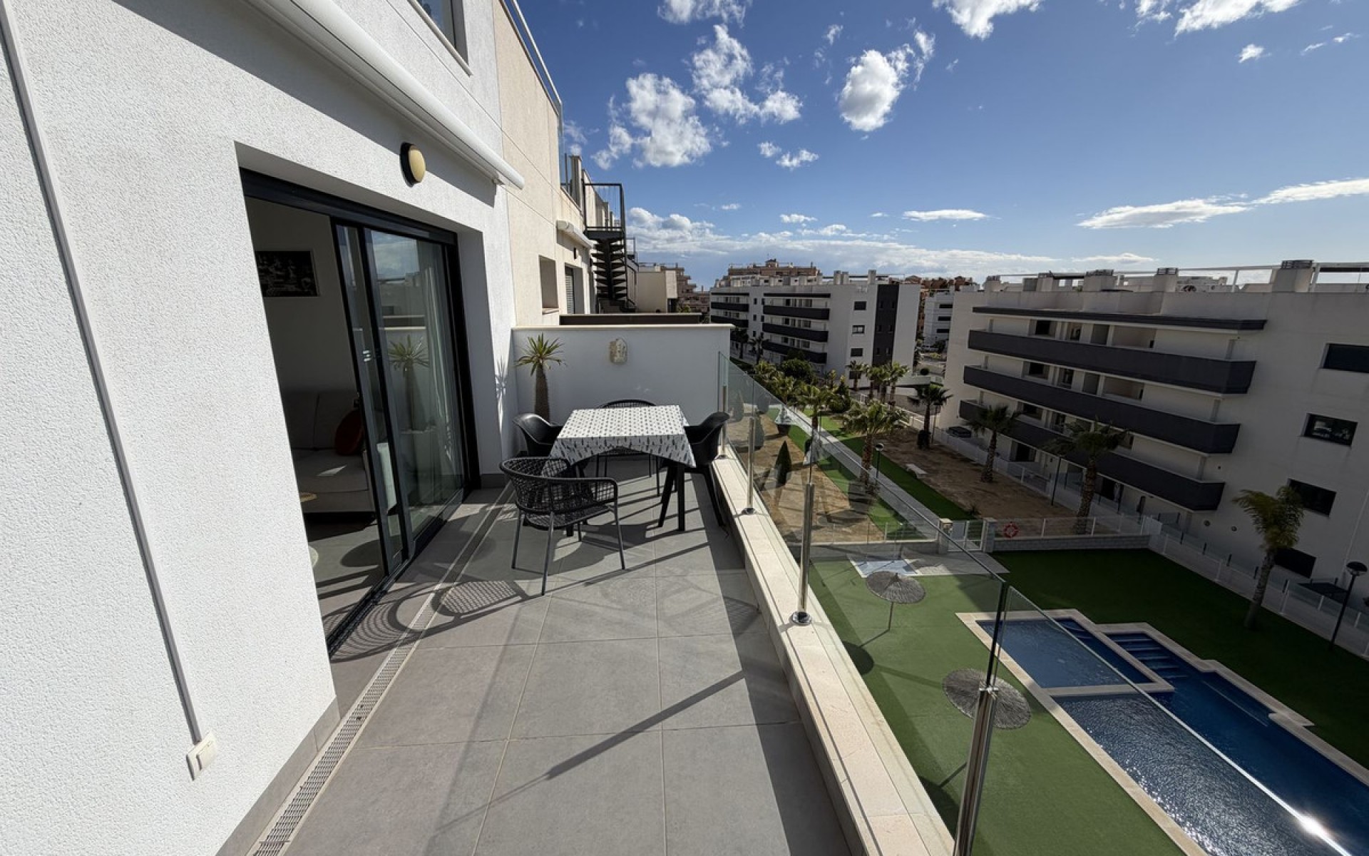 Resale - Apartment - Orihuela - Villamartin