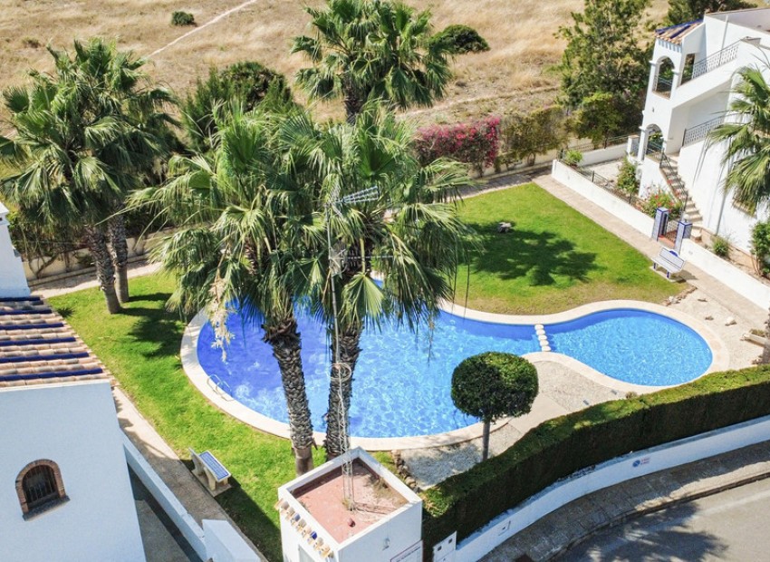 Resale - Apartment - Orihuela - Villamartin