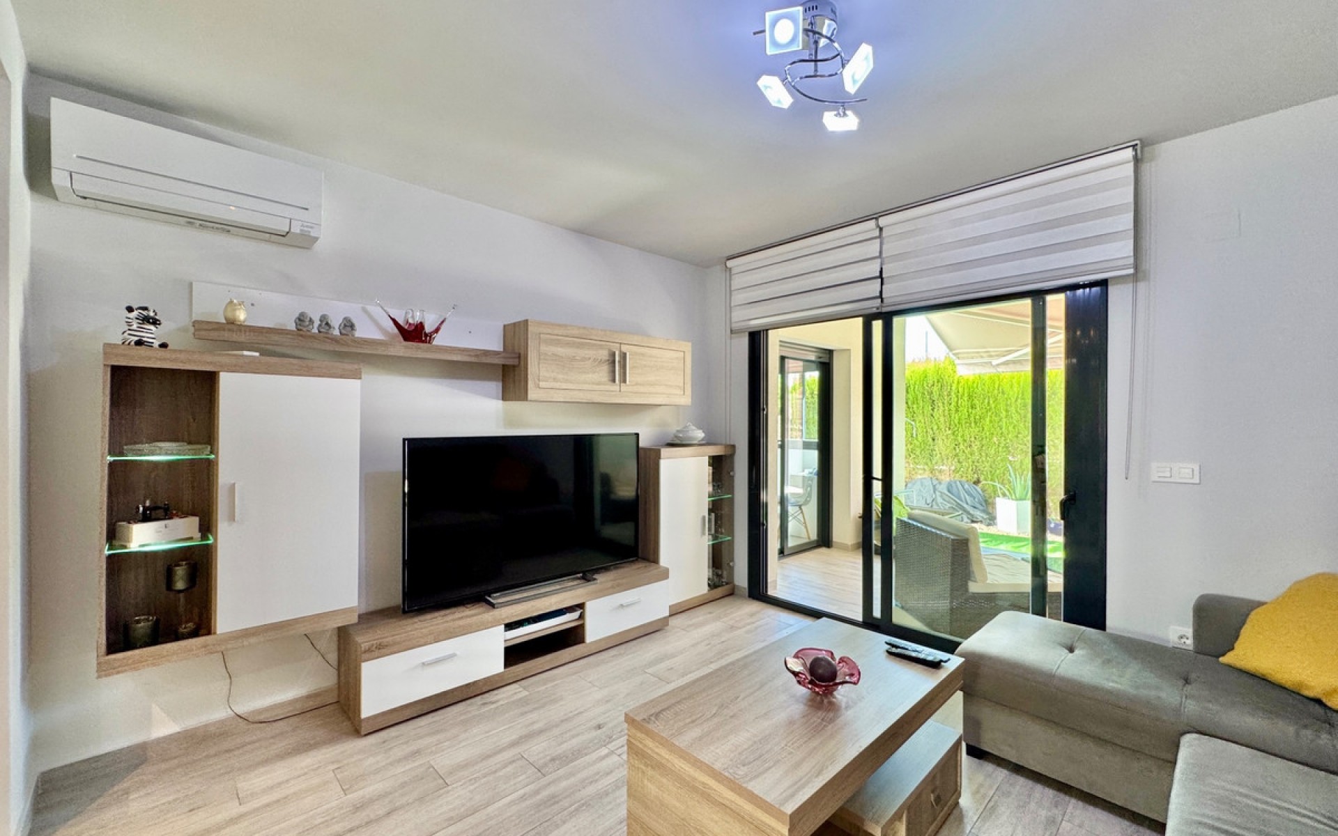 Resale - Apartment - Orihuela - Villamartin