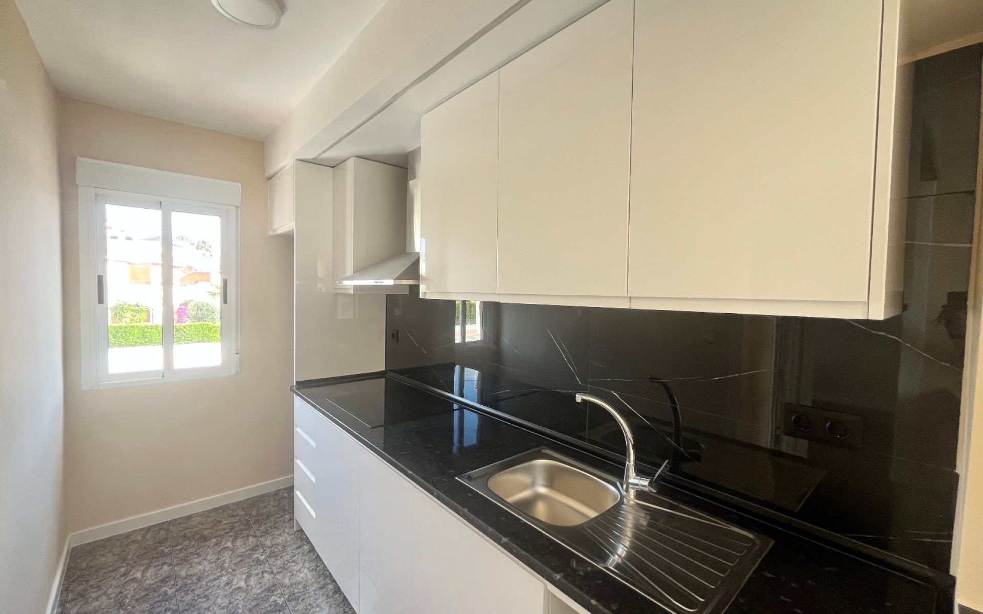 Resale - Apartment - Playa Flamenca - Res. San Antonio