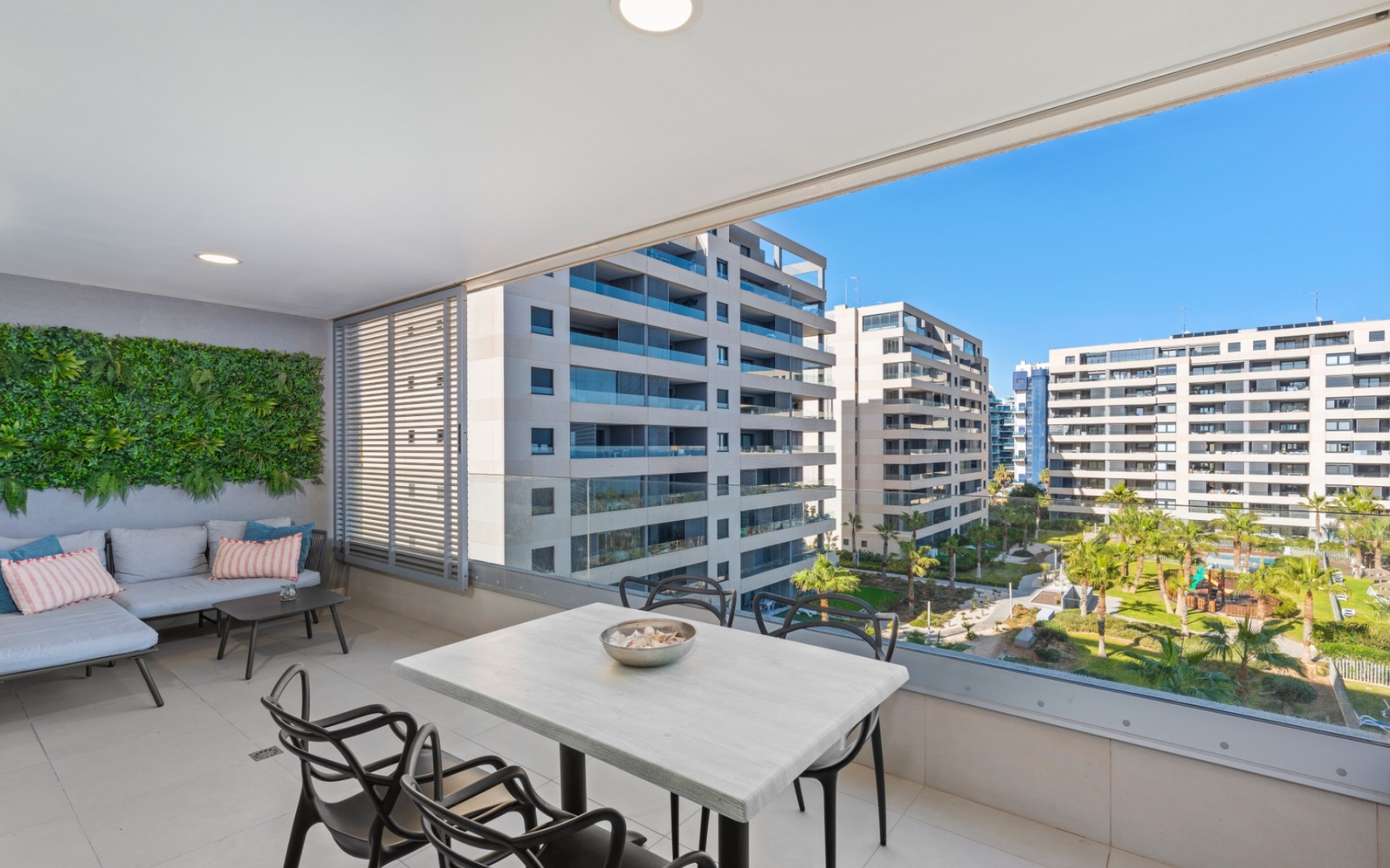 Resale - Apartment - Punta Prima