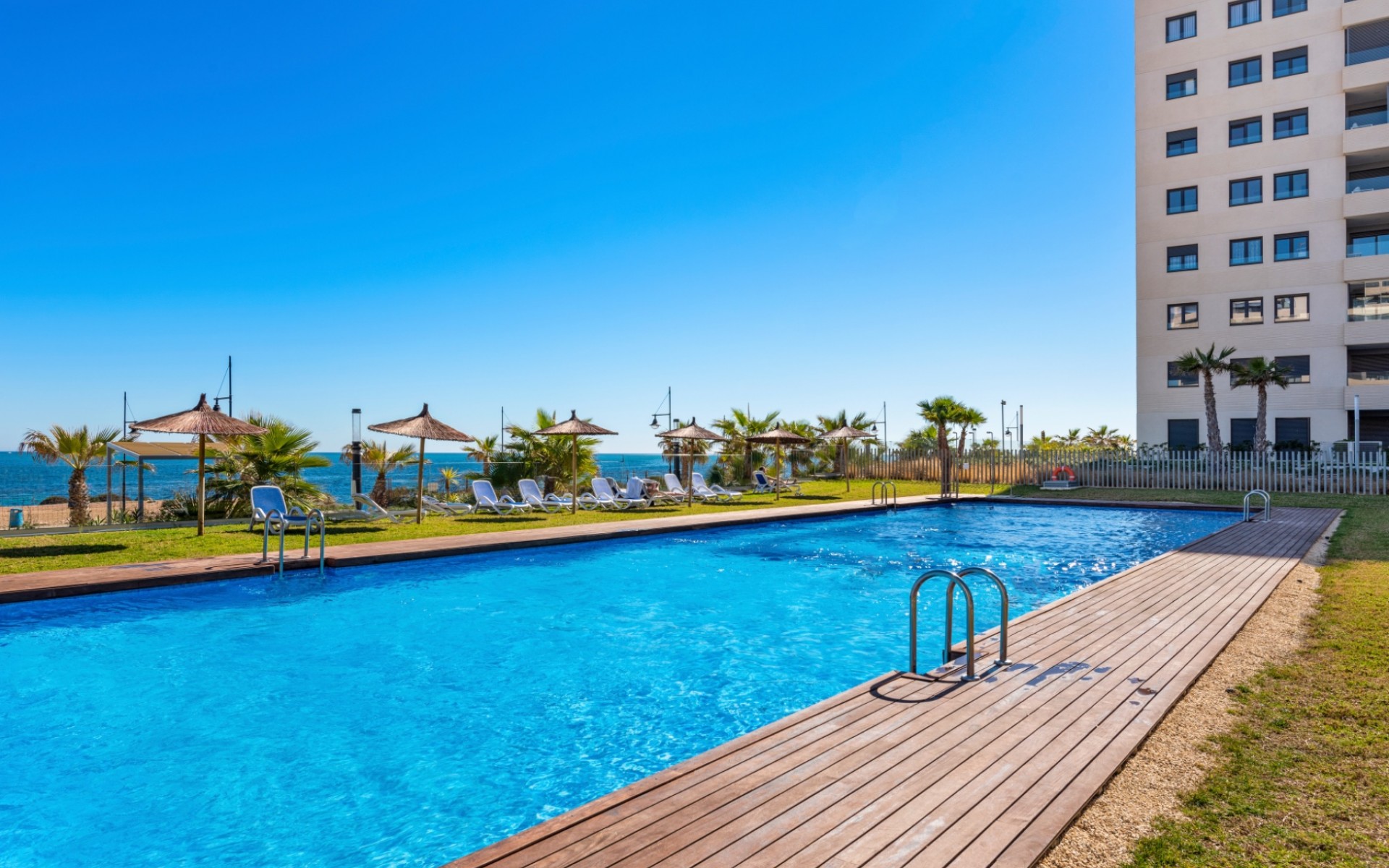 Resale - Apartment - Punta Prima