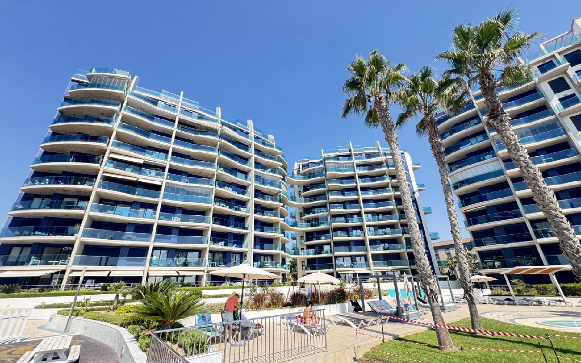 Resale - Apartment - Punta Prima