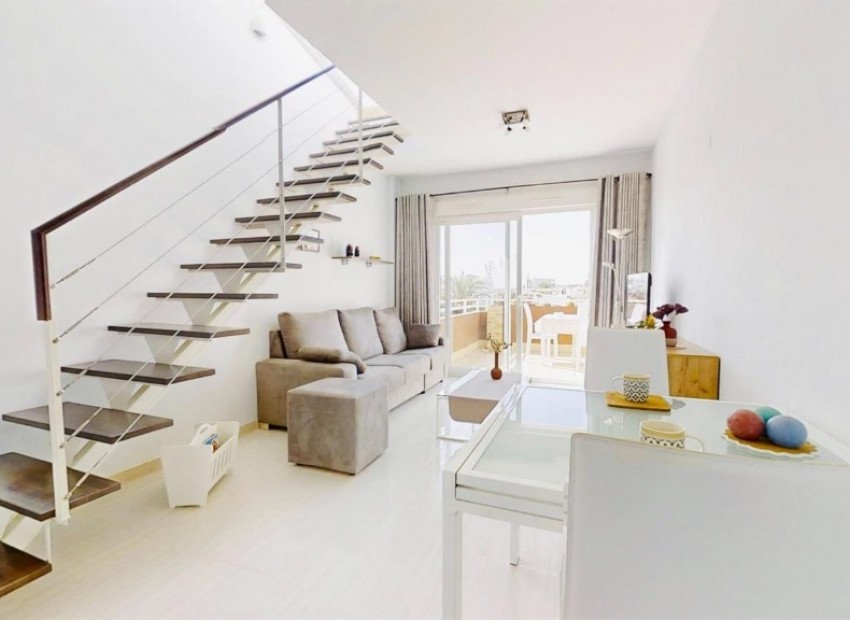 Resale - Apartment - Punta Prima