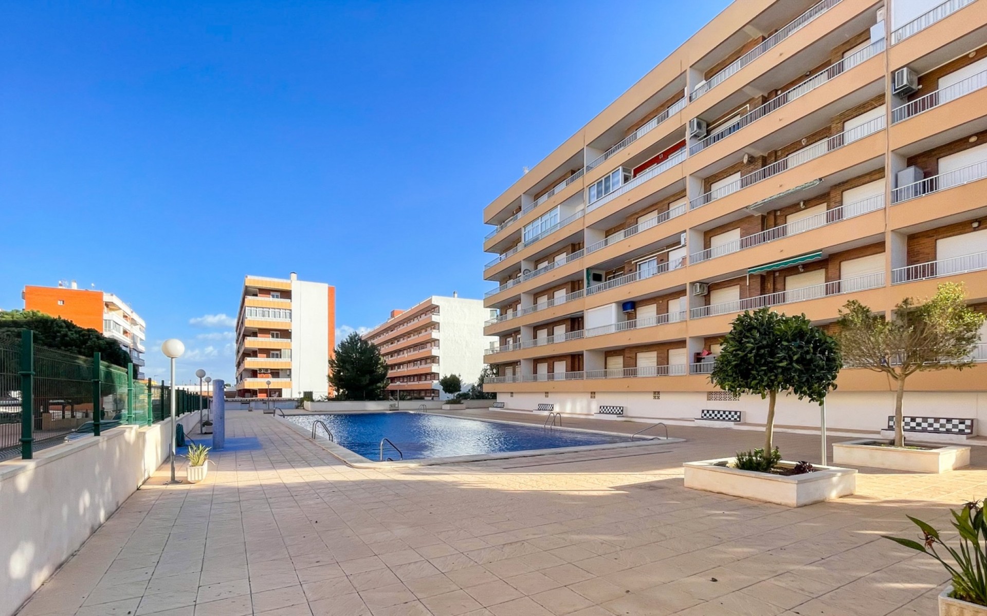 Resale - Apartment - Punta Prima