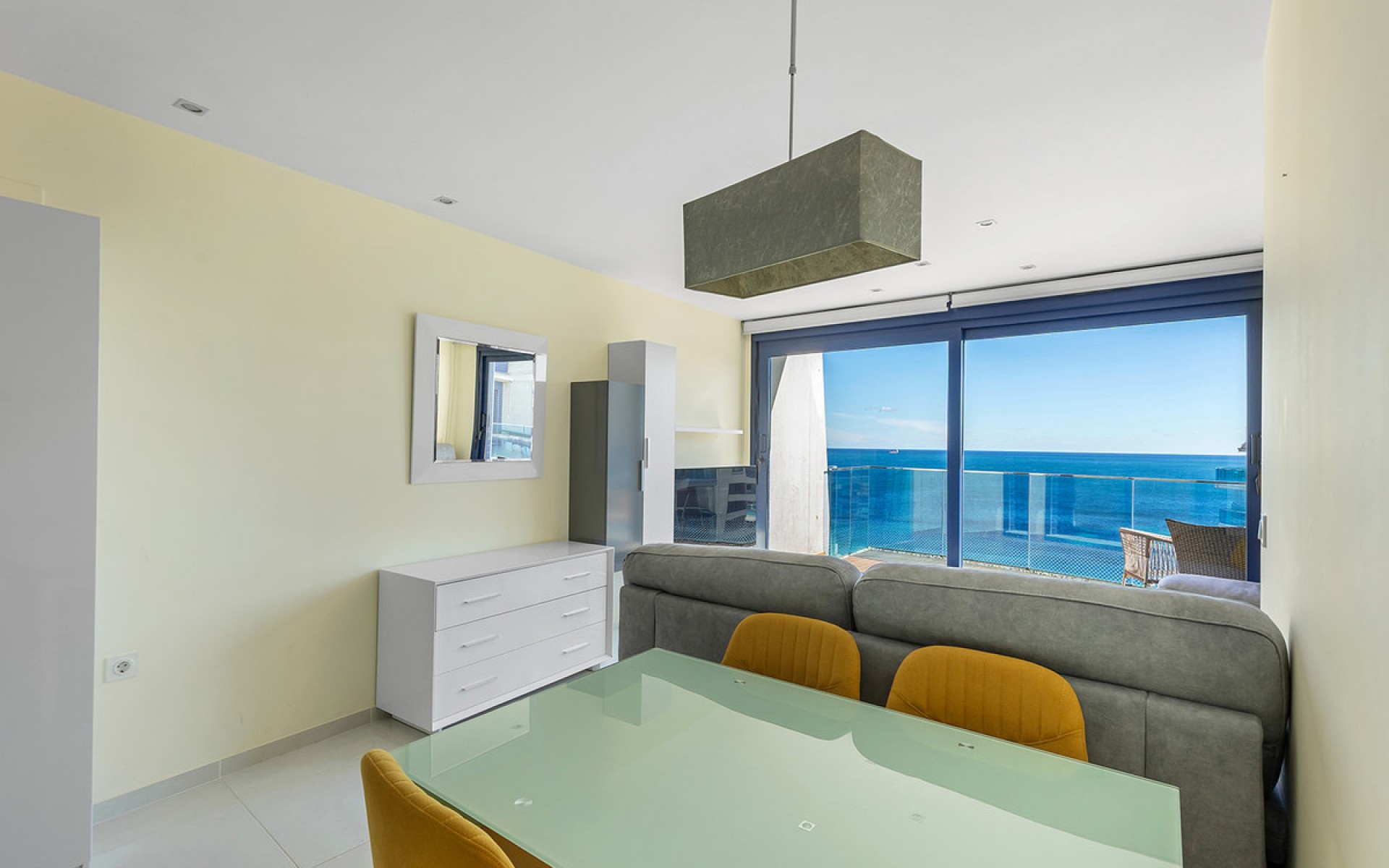 Resale - Apartment - Punta Prima