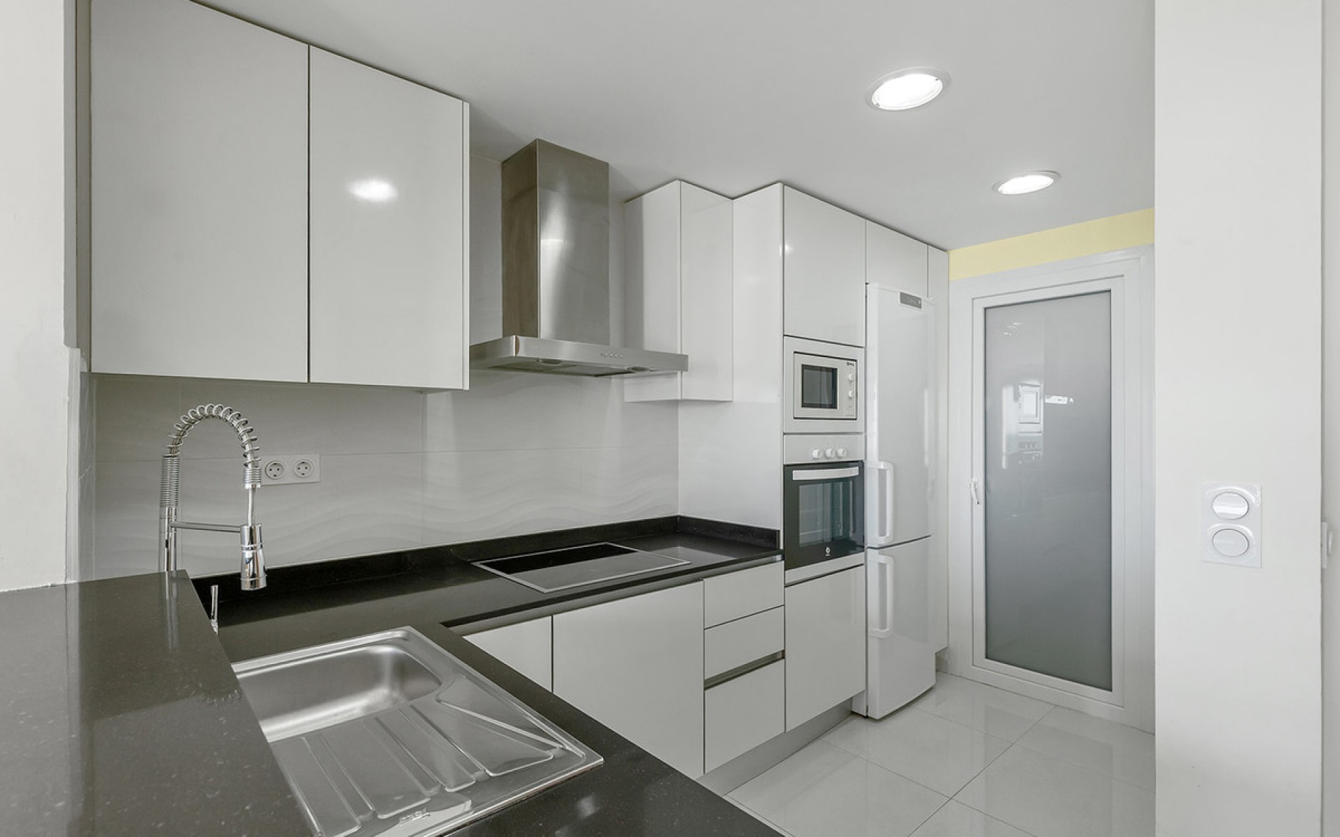 Resale - Apartment - Punta Prima