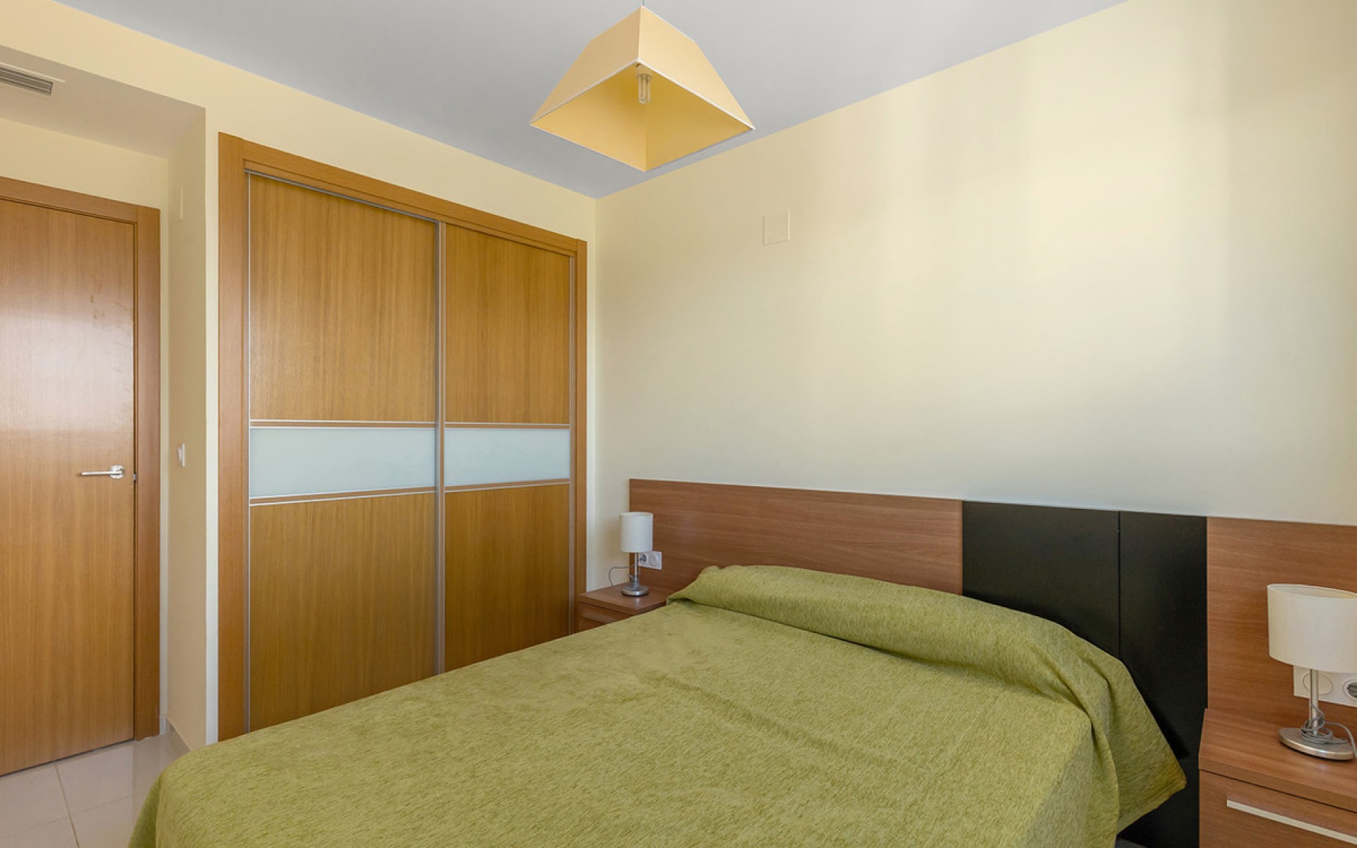 Resale - Apartment - Punta Prima