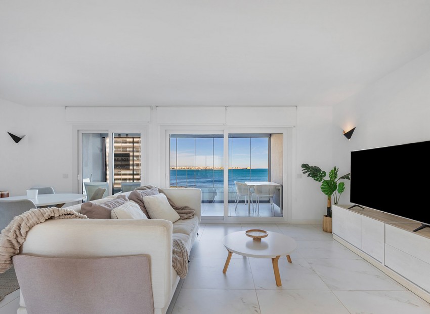 Resale - Apartment - Punta Prima