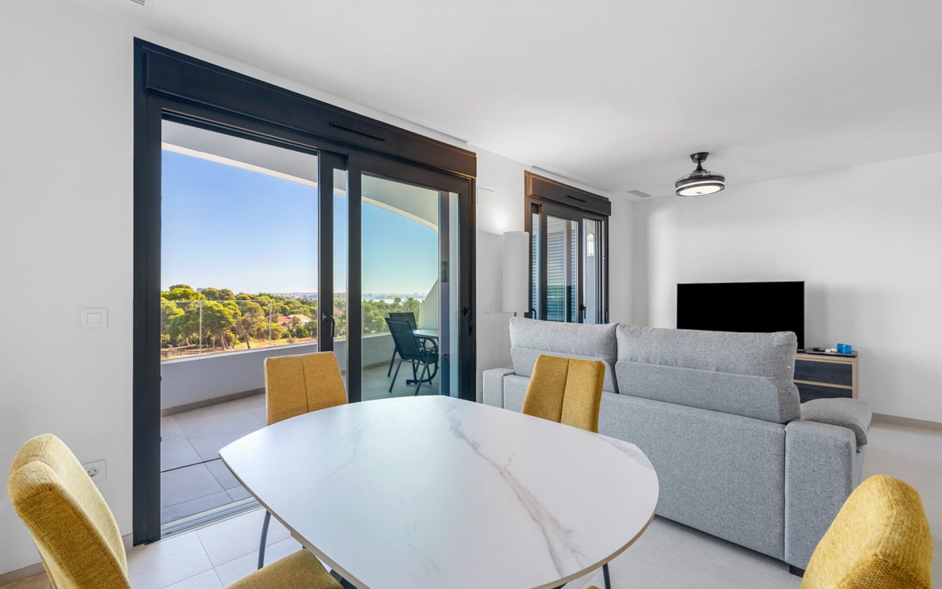Resale - Apartment - Punta Prima