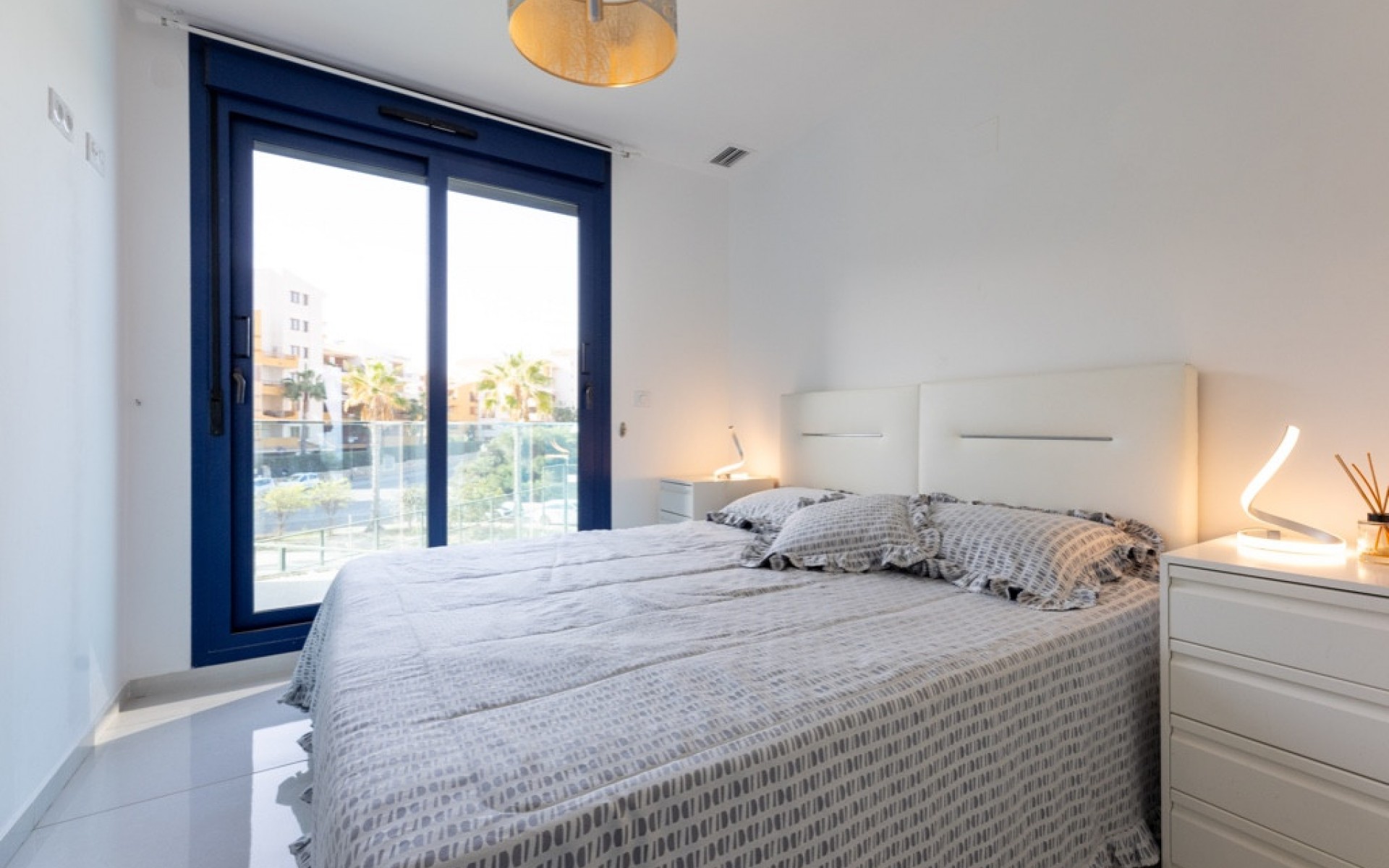 Resale - Apartment - Punta Prima