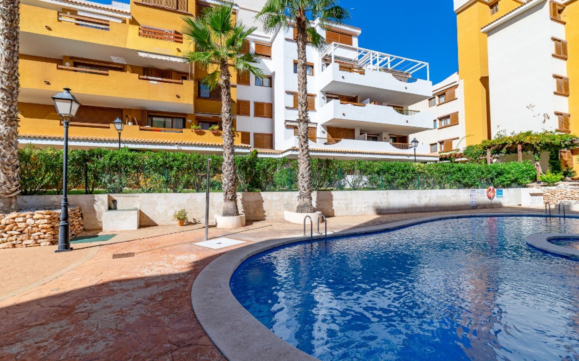 Resale - Apartment - Punta Prima