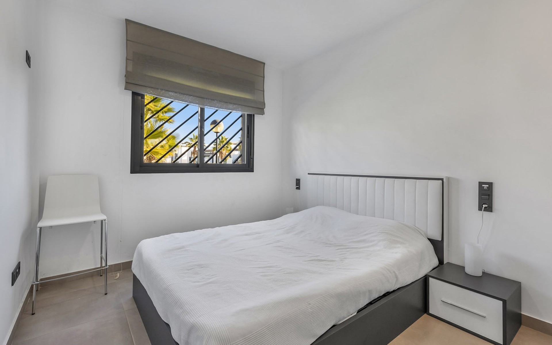 Resale - Apartment - Punta Prima