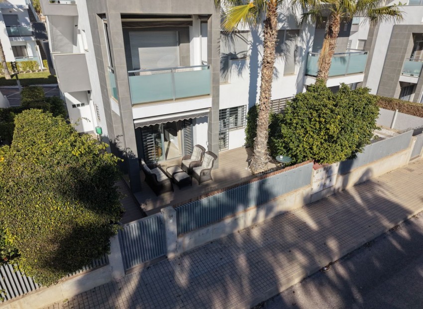 Resale - Apartment - Punta Prima
