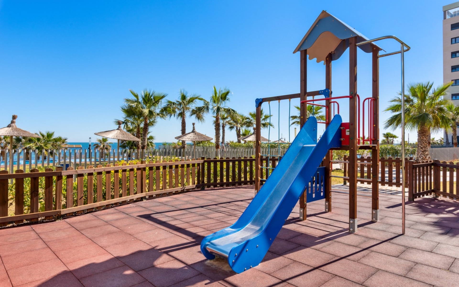 Resale - Apartment - Punta Prima