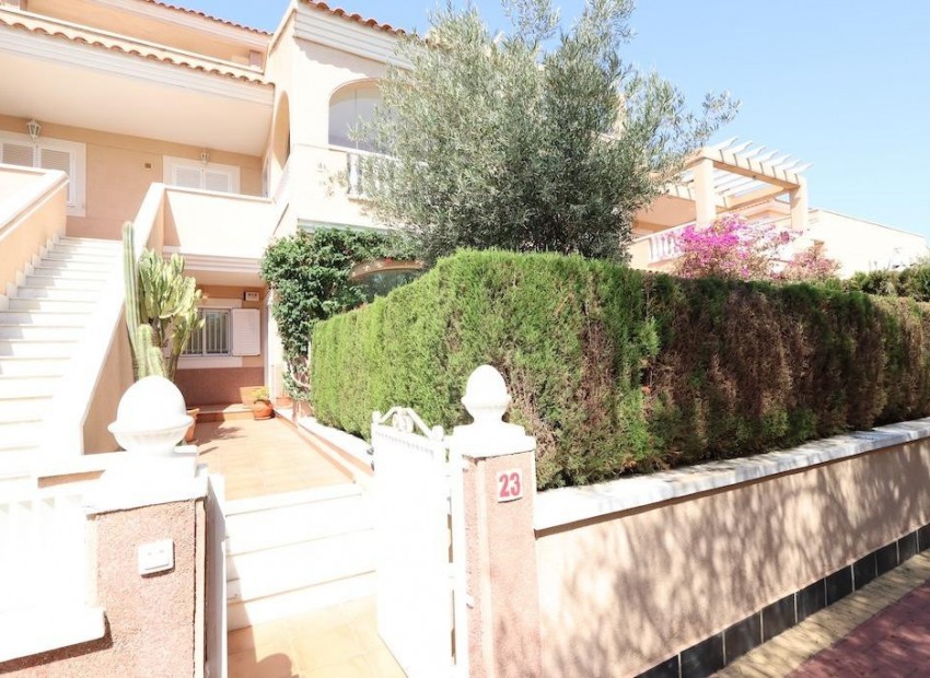 Resale - Apartment - Punta Prima