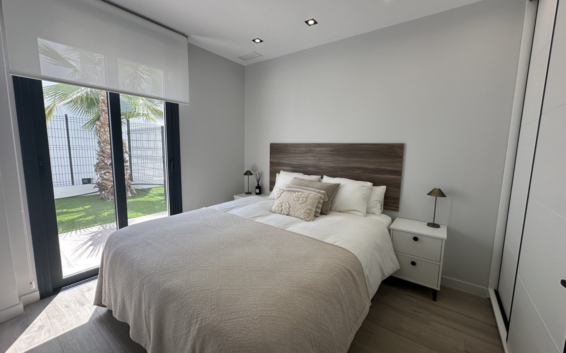 Resale - Apartment - Punta Prima