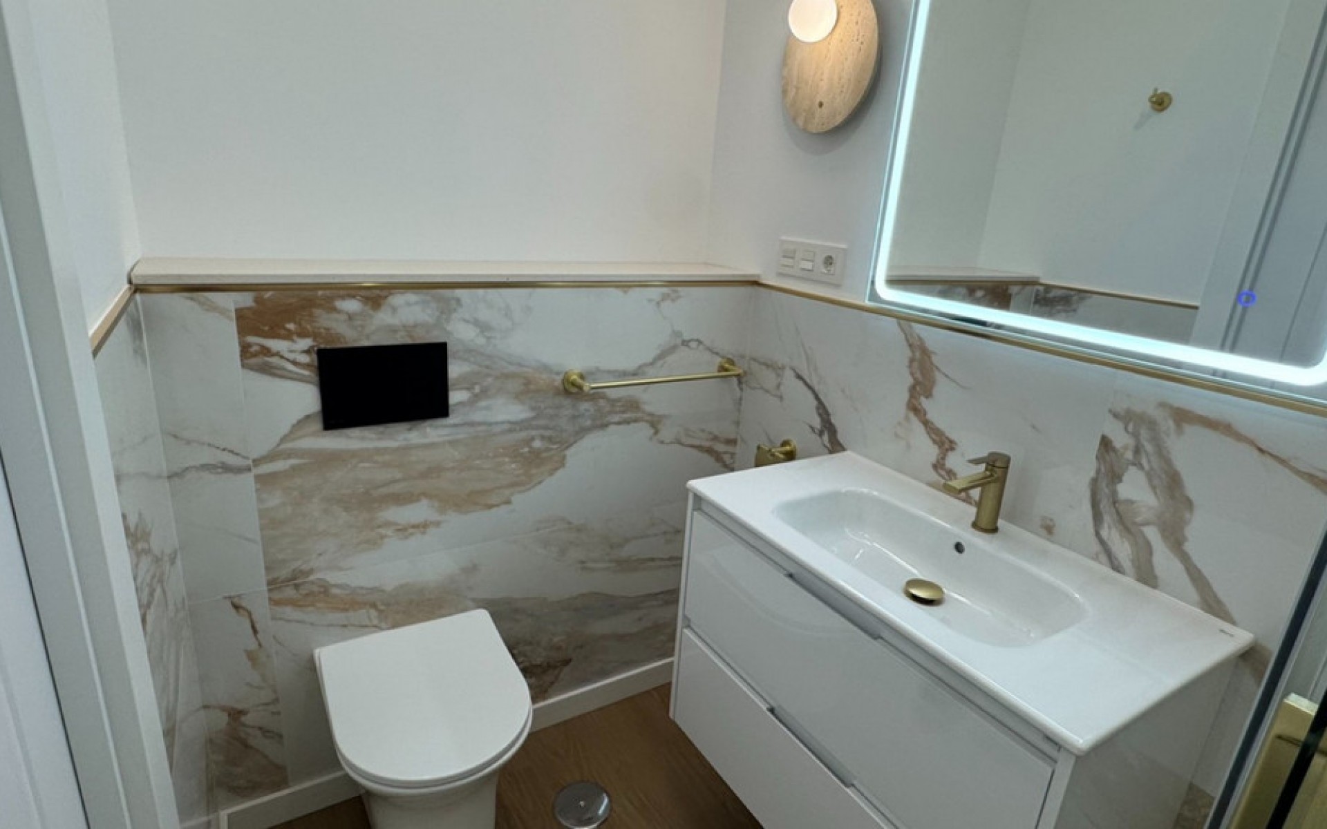 Resale - Apartment - Punta Prima