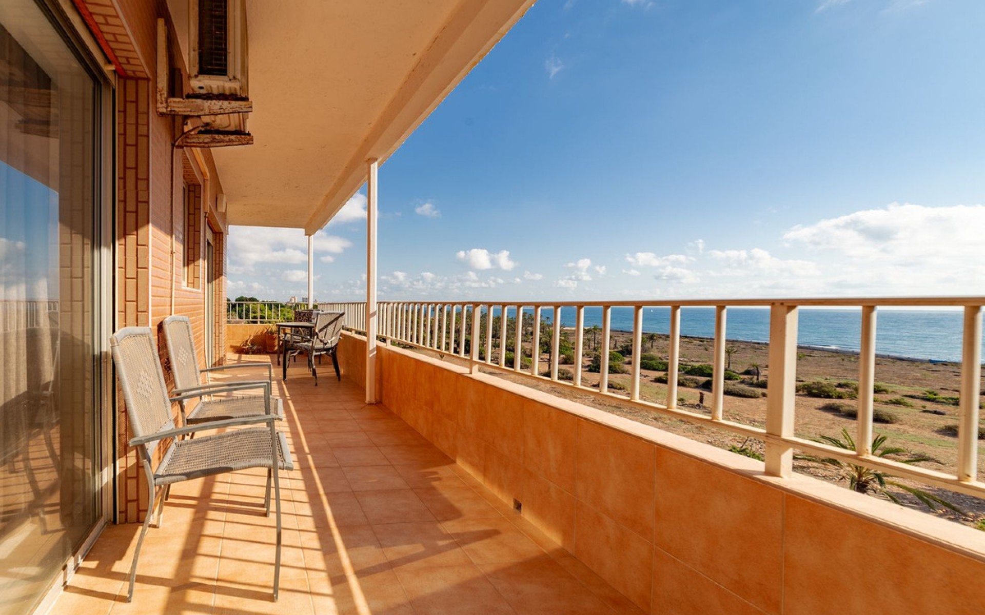 Resale - Apartment - Punta Prima