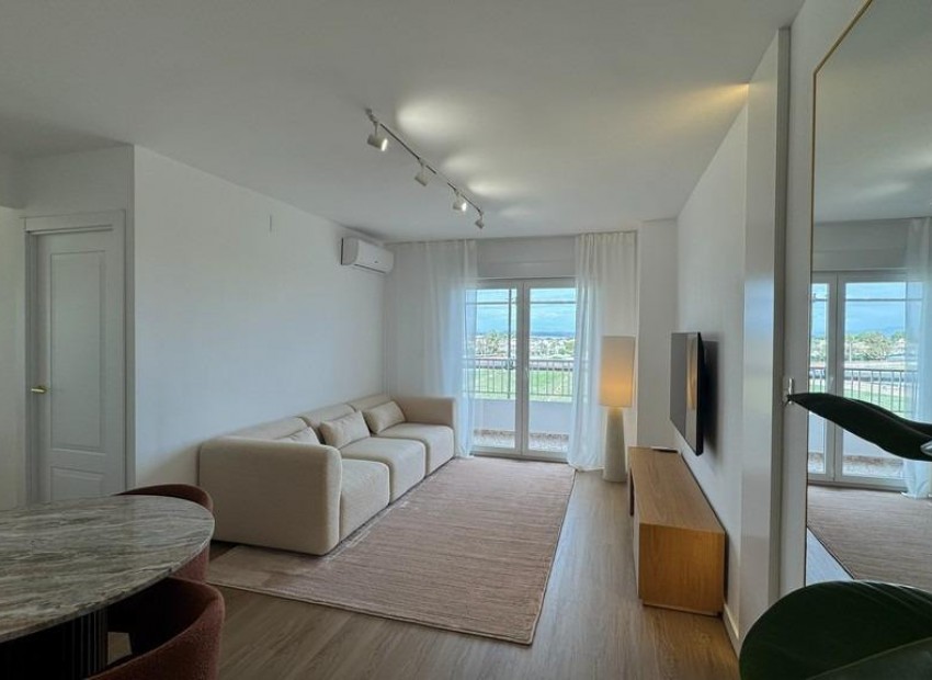 Resale - Apartment - Punta Prima