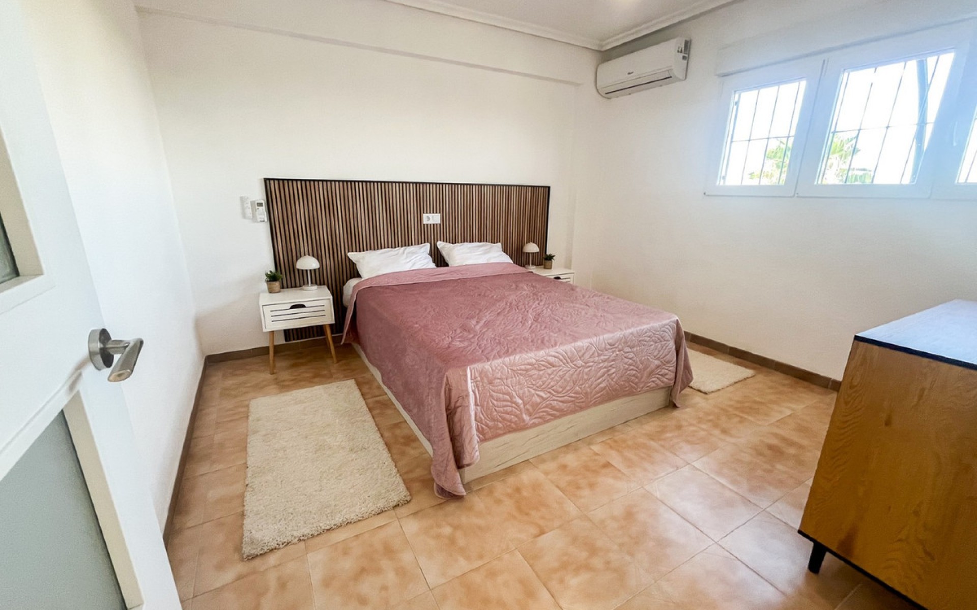 Resale - Apartment - Punta Prima