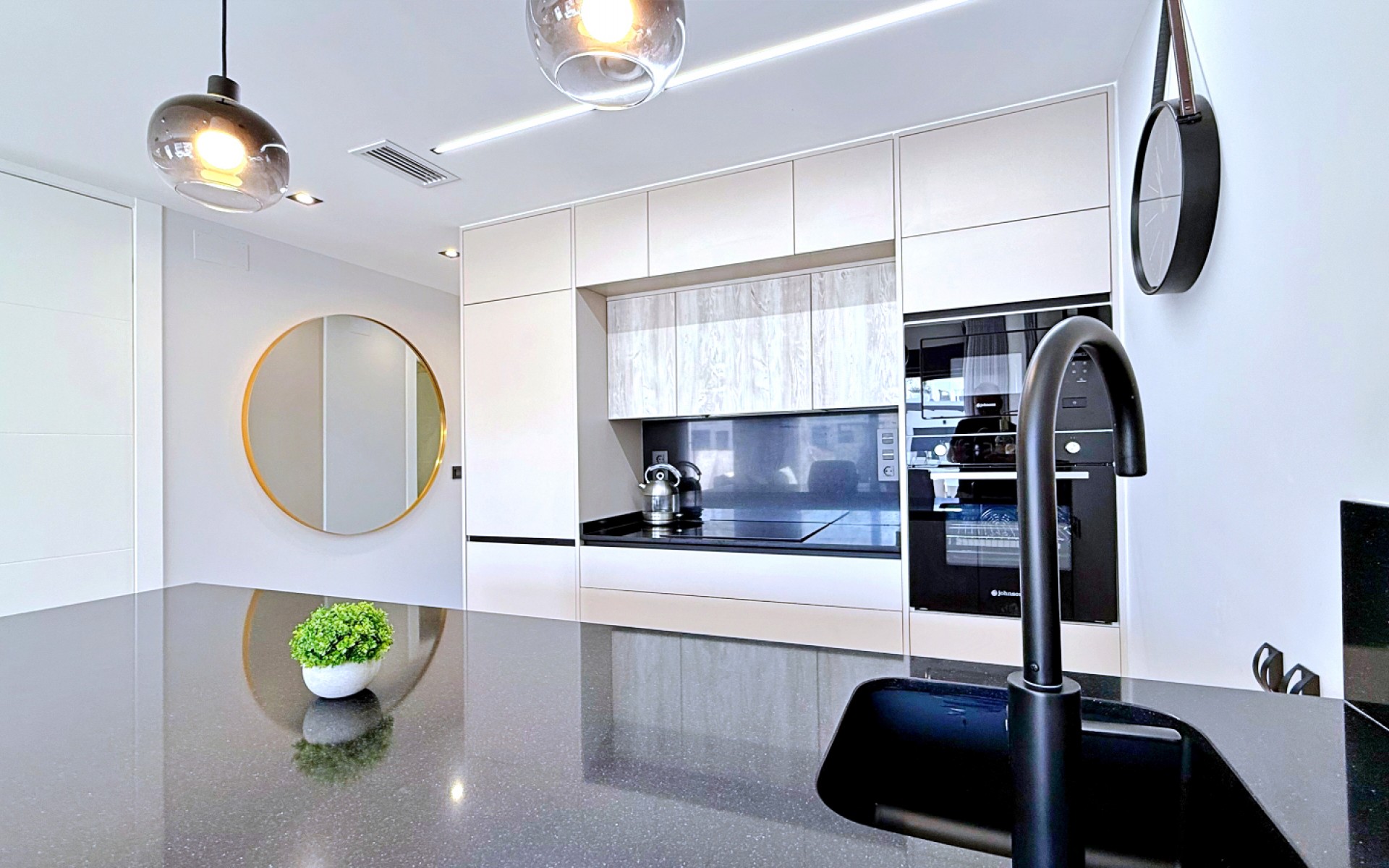 Resale - Apartment - Punta Prima
