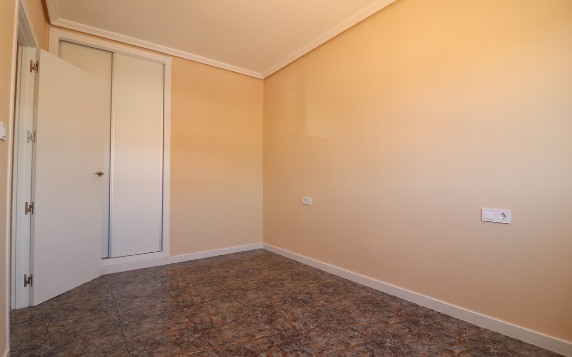Resale - Apartment - Punta Prima