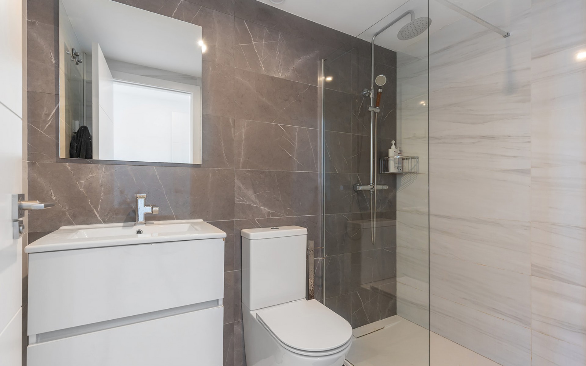 Resale - Apartment - Punta Prima