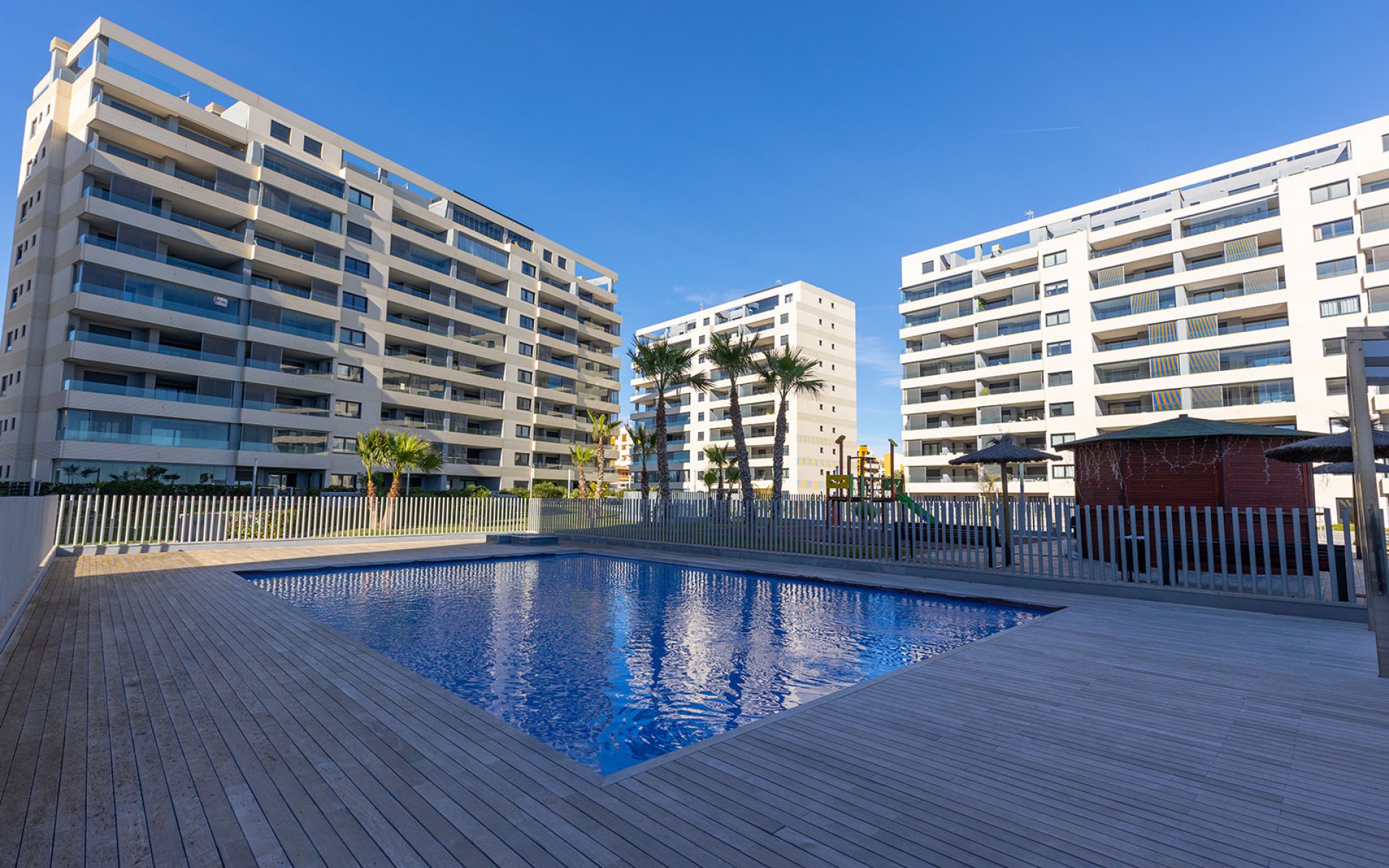 Resale - Apartment - Punta Prima