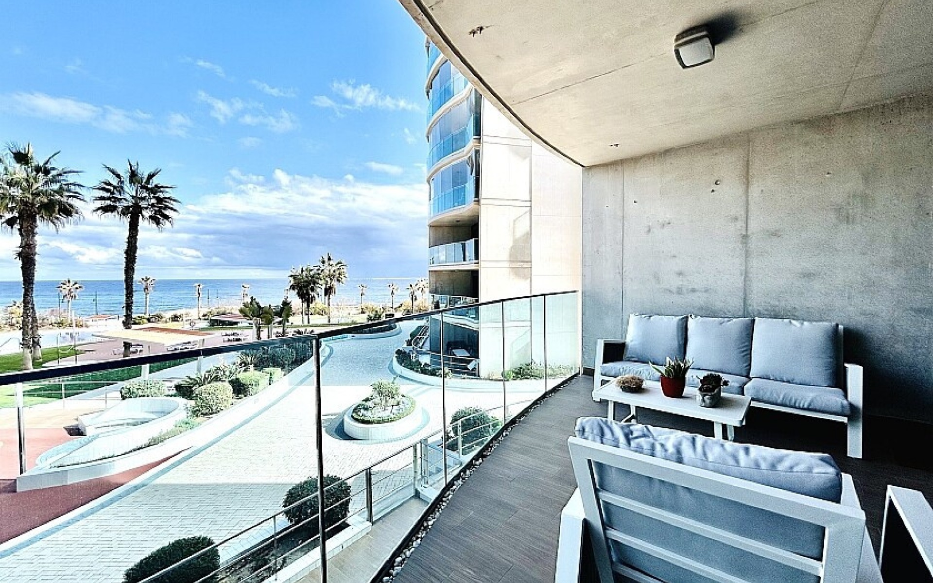 Resale - Apartment - Punta Prima