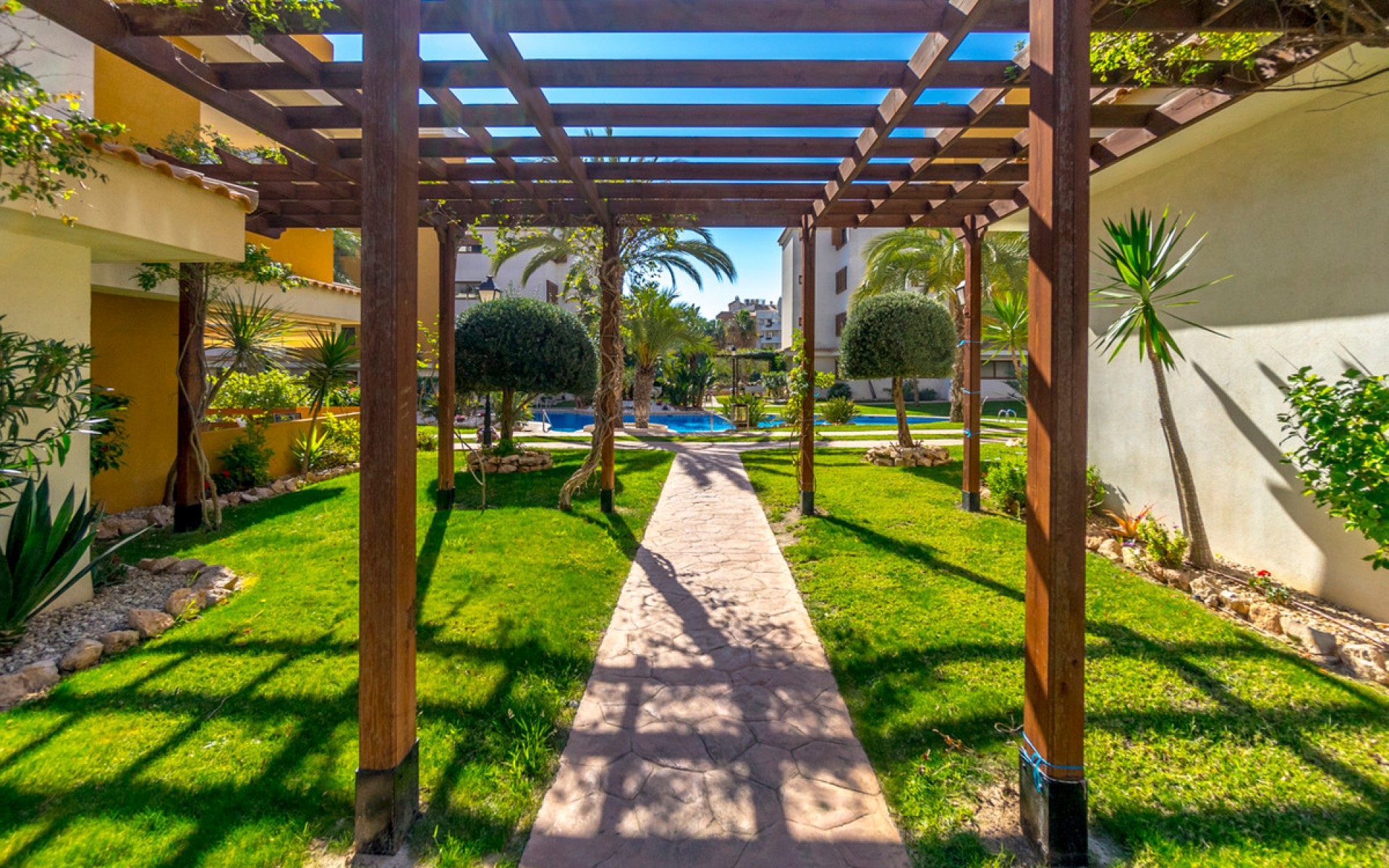 Resale - Apartment - Punta Prima