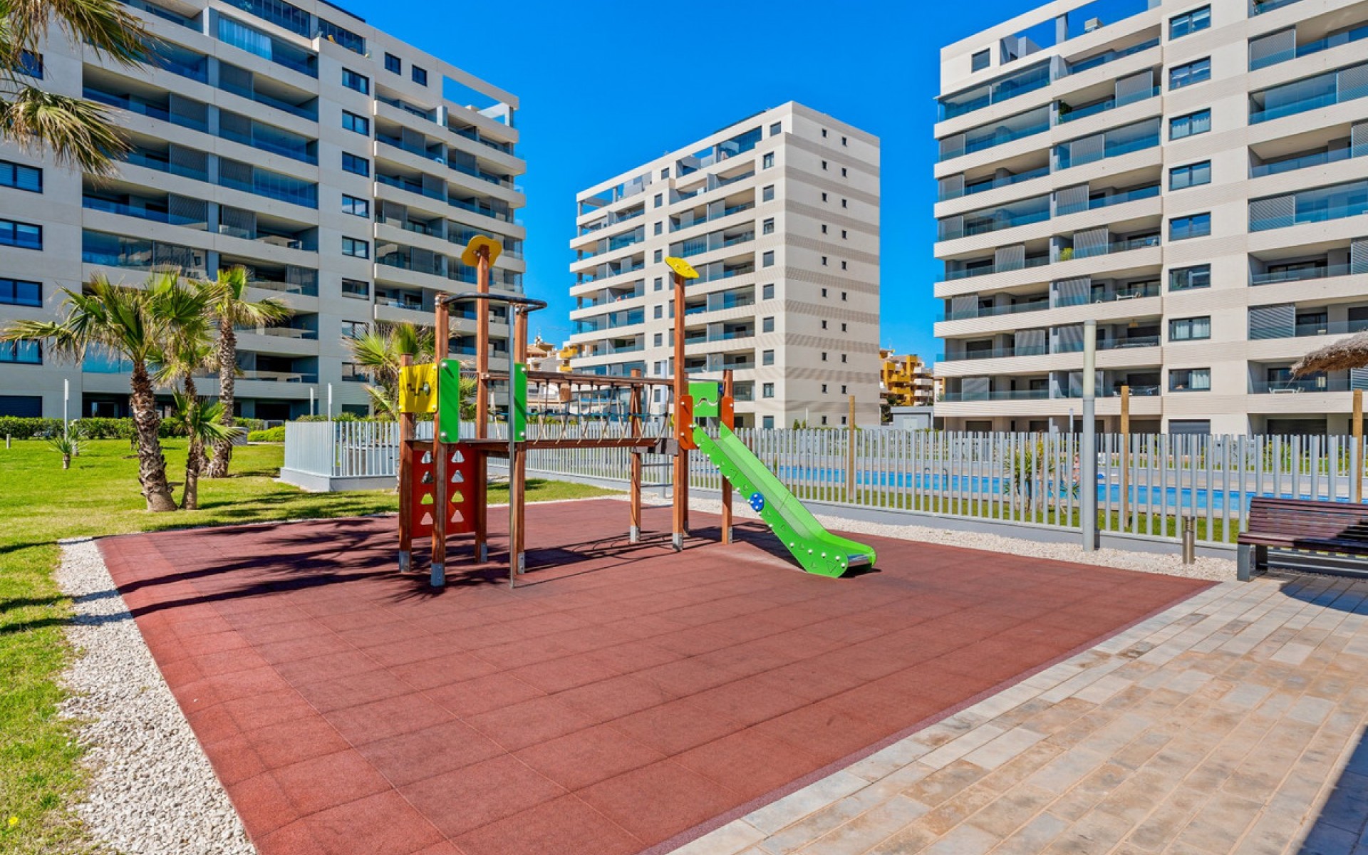 Resale - Apartment - Punta Prima