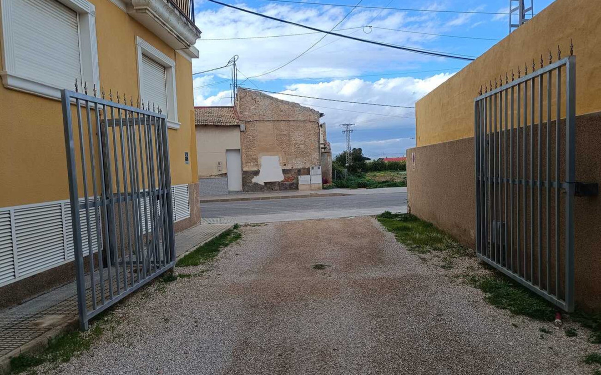 Resale - Apartment - Rafal - rafal