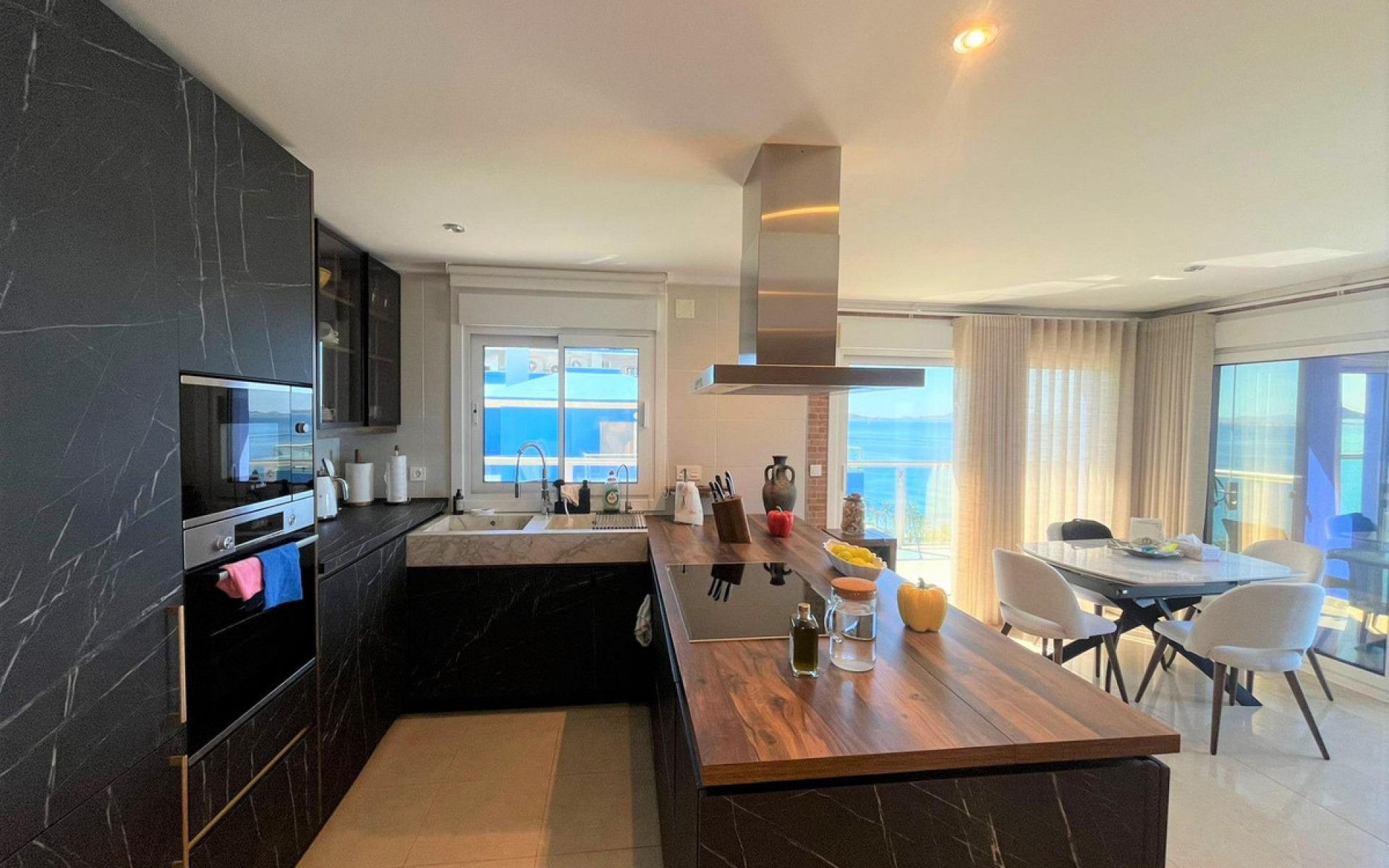 Resale - Apartment - San Javier - La Manga Del Mar Menor
