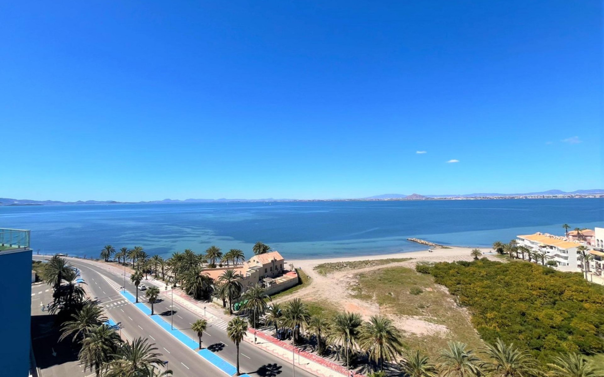 Resale - Apartment - San Javier - La Manga Del Mar Menor