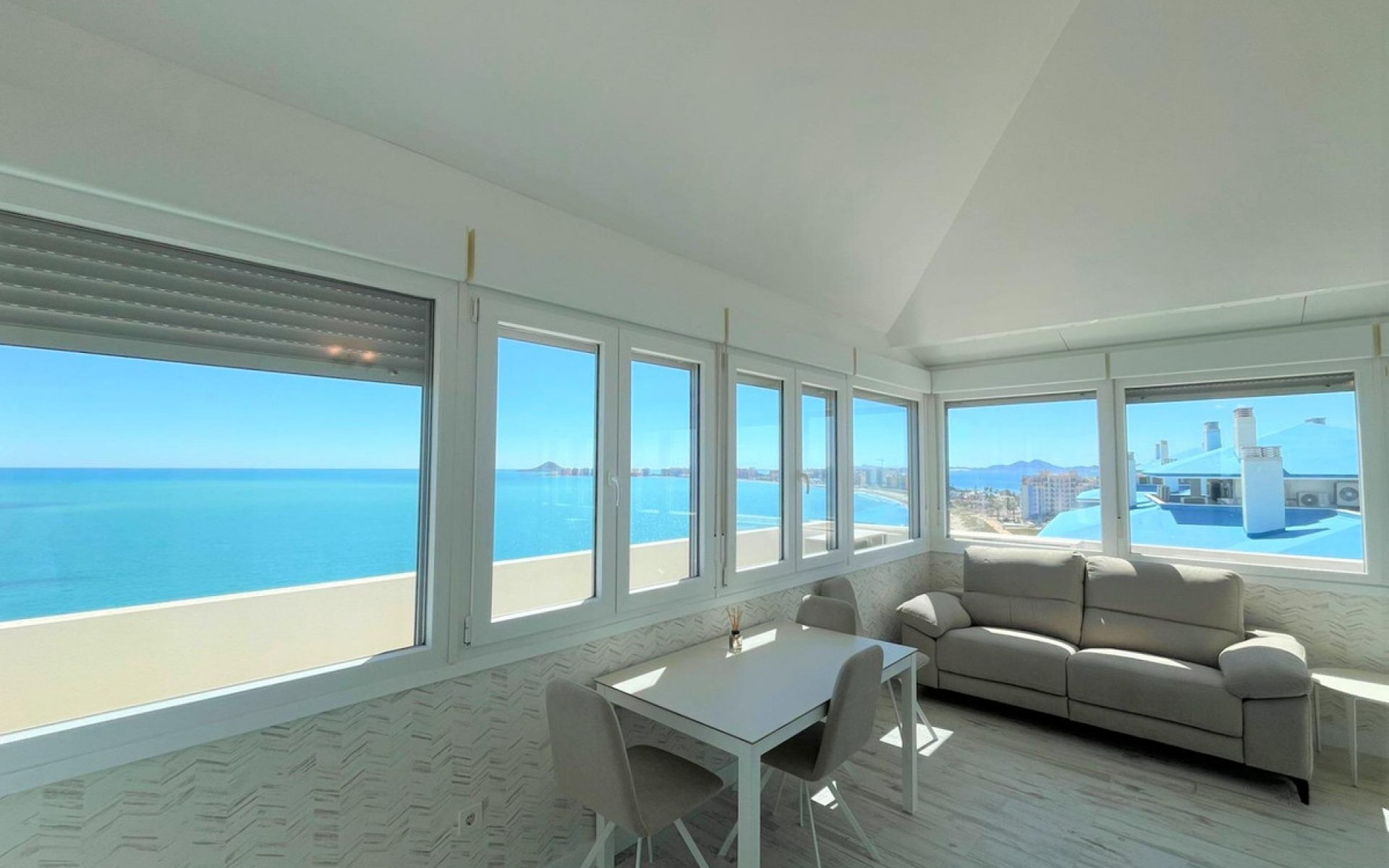 Resale - Apartment - San Javier - La Manga Del Mar Menor