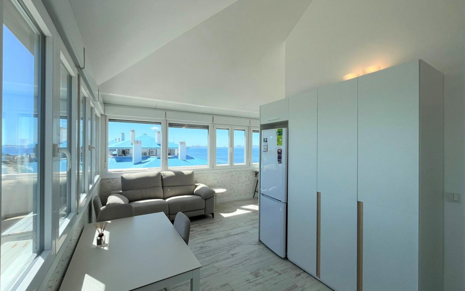 Resale - Apartment - San Javier - La Manga Del Mar Menor