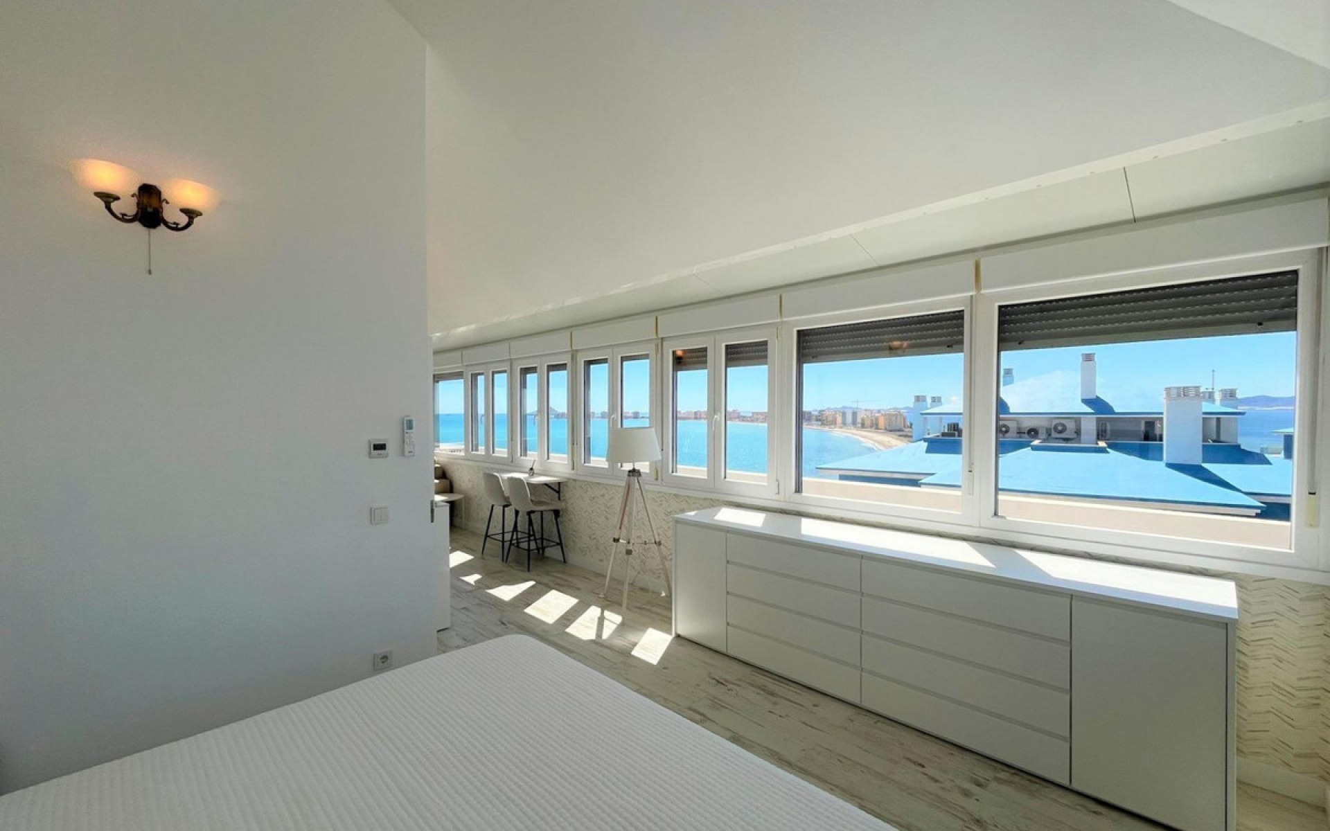 Resale - Apartment - San Javier - La Manga Del Mar Menor