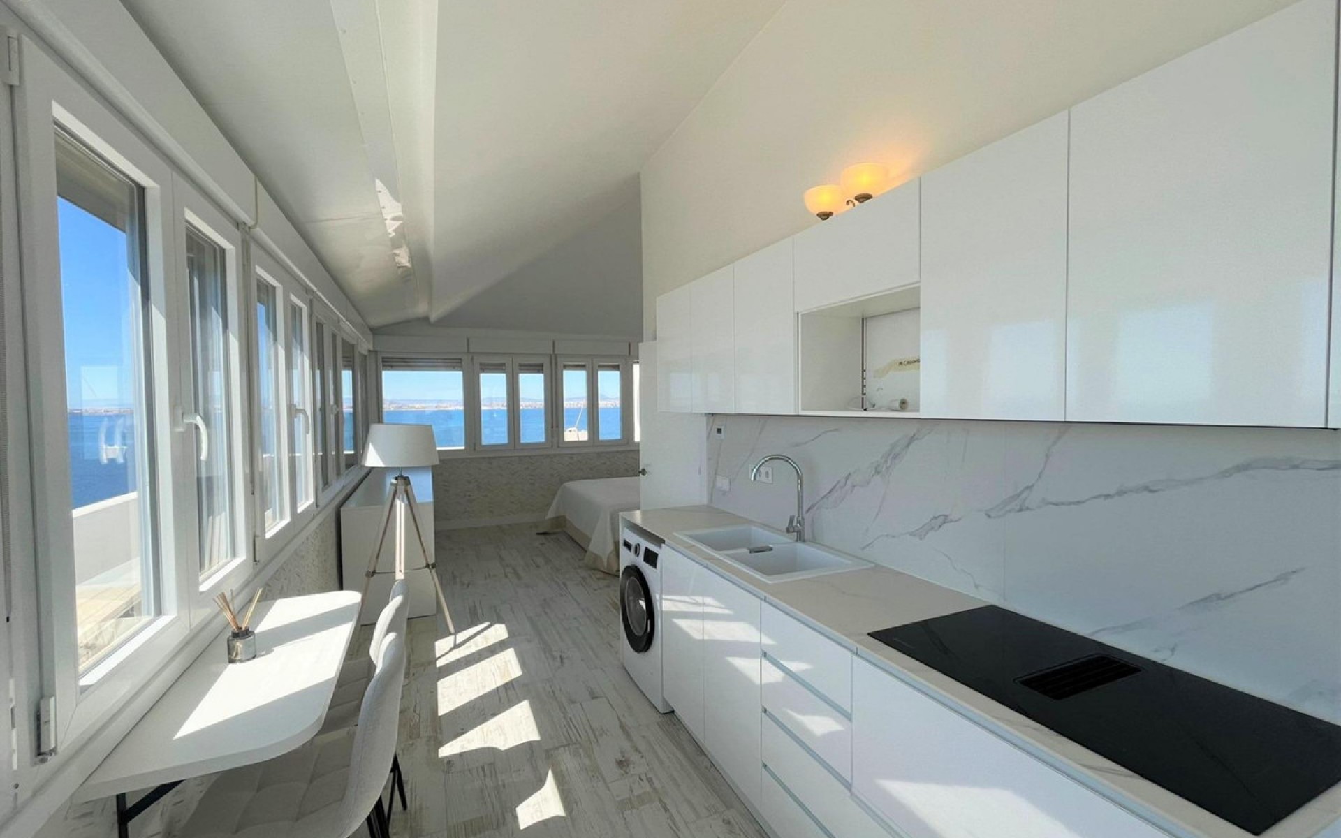 Resale - Apartment - San Javier - La Manga Del Mar Menor