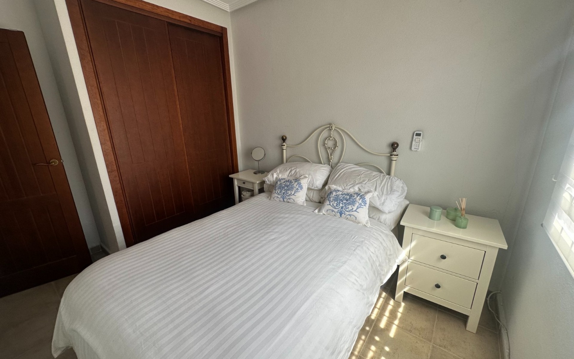 Resale - Apartment - Torrevieja - Aguas Nuevas