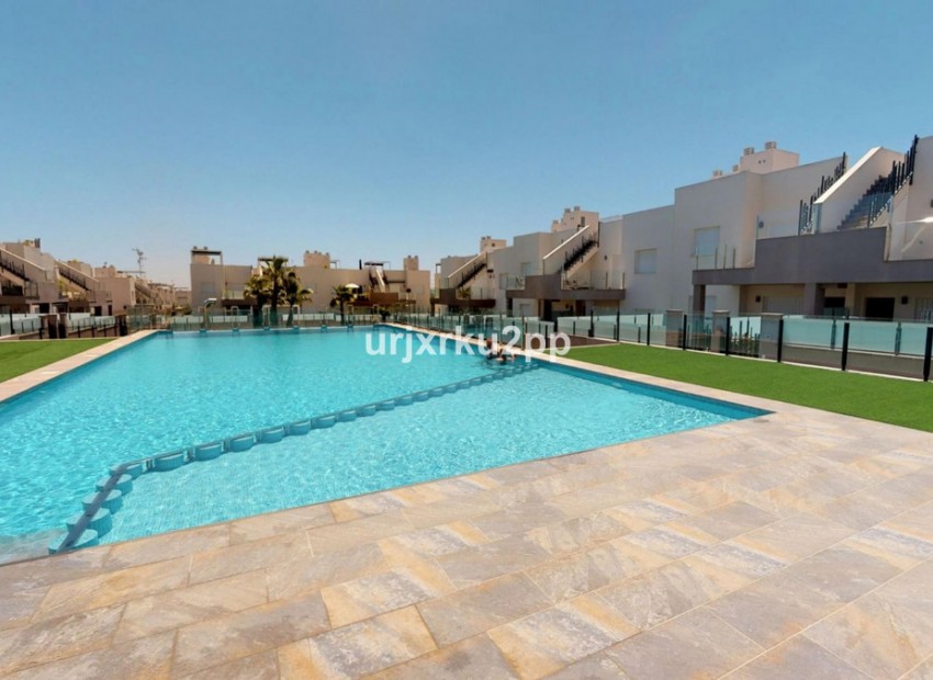 Resale - Apartment - Torrevieja - Aguas Nuevas