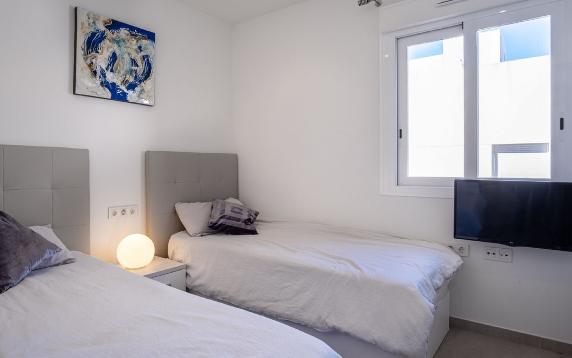 Resale - Apartment - Torrevieja - Aguas Nuevas