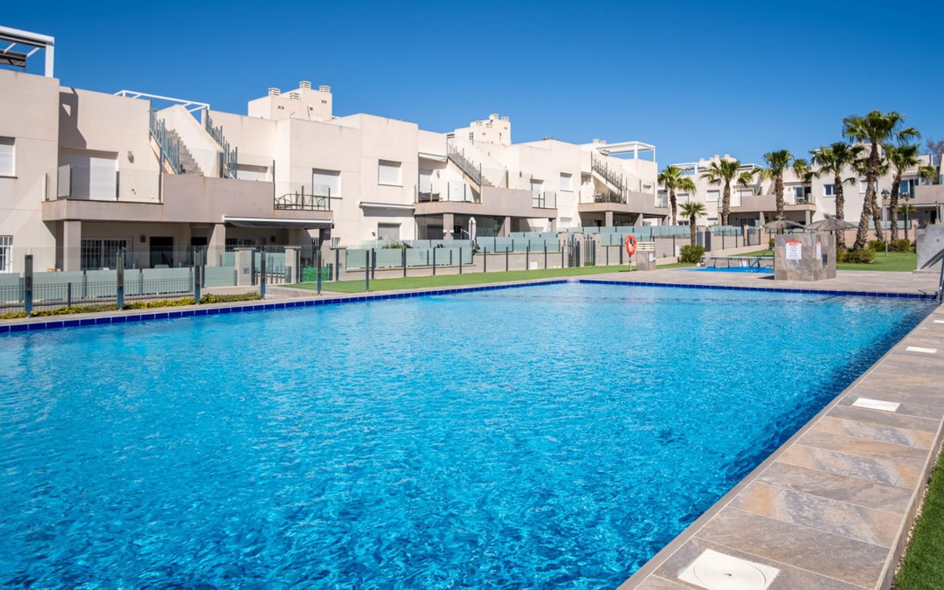 Resale - Apartment - Torrevieja - Aguas Nuevas