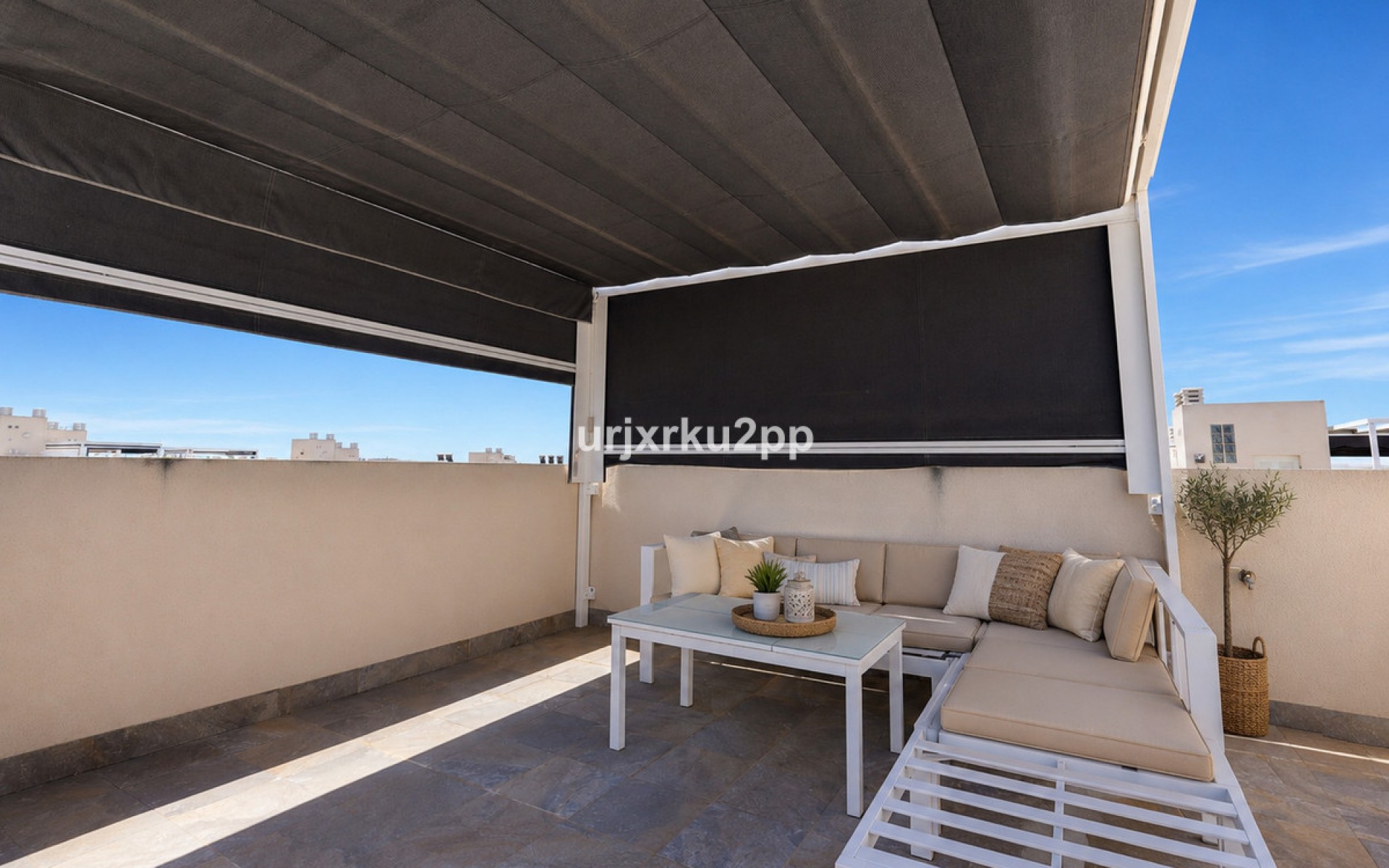 Resale - Apartment - Torrevieja - Aguas Nuevas