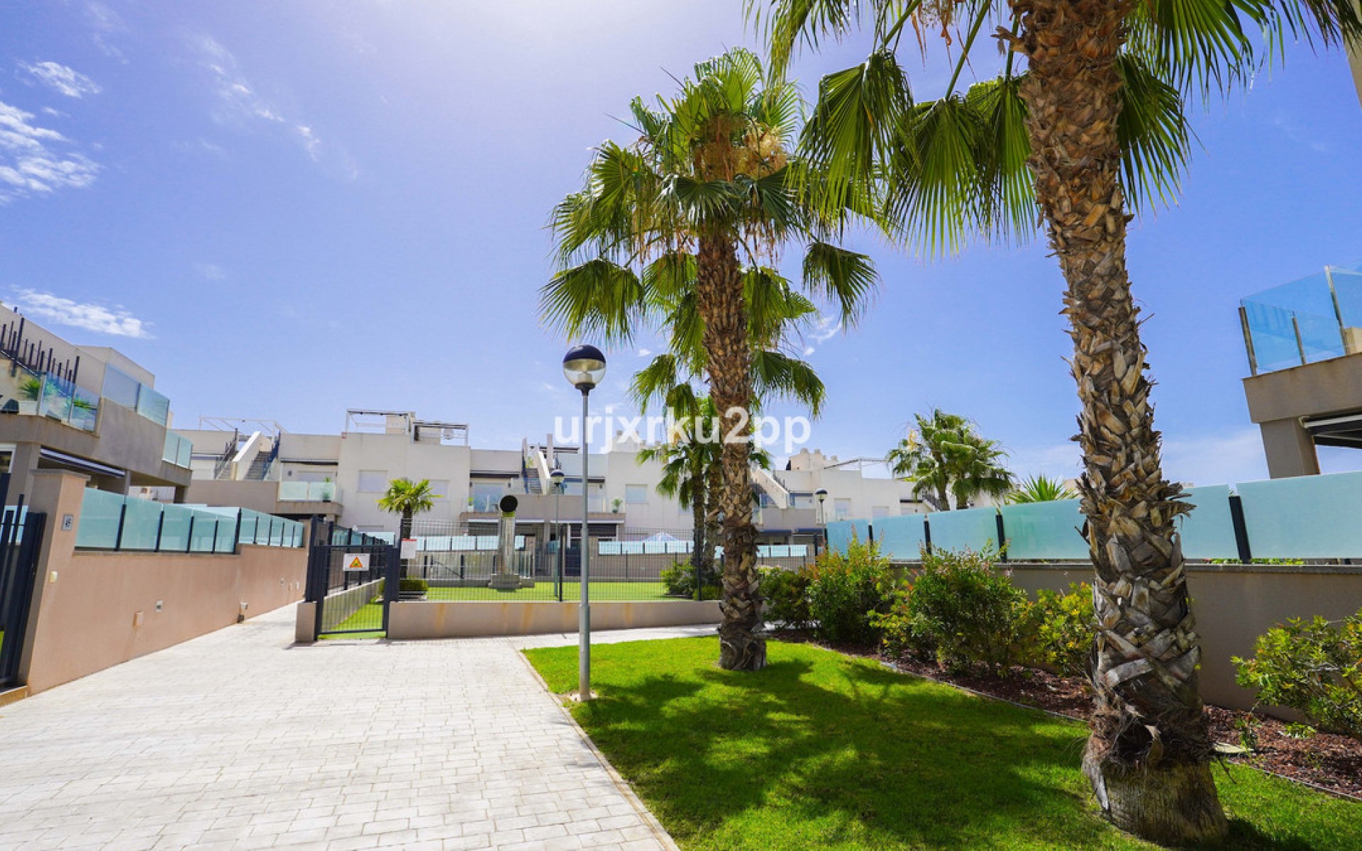 Resale - Apartment - Torrevieja - Aguas Nuevas